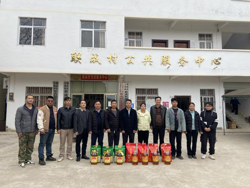 慰問(wèn)暖人心，關(guān)懷傳黨情